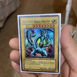 Yu-Gi-Oh Blue-Eyes White Dragon Kaiba SKE-001 Holo Rare 1st Edition - Image 1