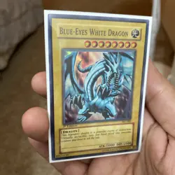 Yu-Gi-Oh Blue-Eyes White Dragon Kaiba SKE-001 Holo Rare 1st Edition - Image 2