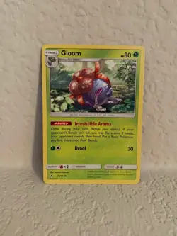 Pokemon TCG: Gloom / Sun and Moon - Unbroken Bonds - Image 1