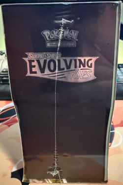 Pokemon TCG: Sword & Shield-Evolving Skies Elite Trainer Box Factory Sealed - Image 3
