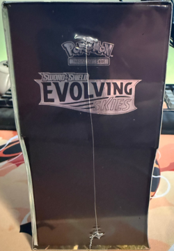 Pokemon TCG: Sword & Shield-Evolving Skies Elite Trainer Box Factory Sealed - Image 4