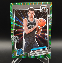Panini Donruss Rated Rookie Victor Wembanyama #220 Holo Green Laser Spurs - Image 1