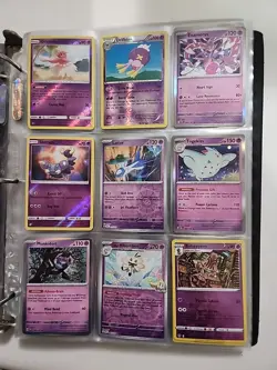 Pokemon Binder full of only holo/Reverse holo modern TCG cards - Image 5