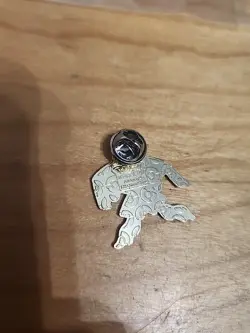 Jirachi Pokemon Collector’s Enamel Pin Official Nintendo 2016 - Image 2