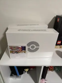 Pokemon TCG Sword and Shield Ultra Premium Collection Charizard Box 820650871115 - Image 2