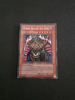 Yu-Gi-Oh! SECRET RARE HOLO CARD DARK RULER HA DES MC1-EN006 MP - Image 1