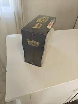 SEALED Pokemon Scarlet And Violet Surging Sparks Elite Trainer Box - Image 4
