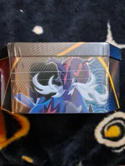 Pokemon TCG Divergent Powers Hisuian Samurott V Tin. - Image 4