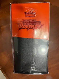Pokemon TCG Vivid Voltage Elite Trainer Box ETB New & Sealed - Image 3