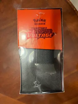 Pokemon TCG Vivid Voltage Elite Trainer Box ETB New & Sealed - Image 5