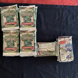 1992 Upper Deck Series 1 Football NFL 41 packs sealed + 12 Topps both 1997 - Image 1