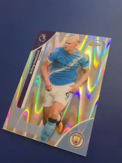 Football Card Erling Haaland Topps Chrome 2025/26 Wave Refractor Mint! - Image 2