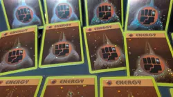 Ungraded Pokemon TCG - 14 2002 Energize Your Game SWIRL Holo Fighting Energy - Image 5