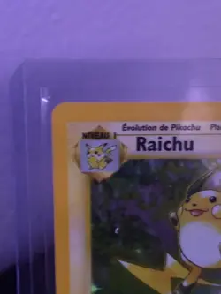Pokemon Raichu 1st Edition FRENCH Base Set Holo Vintage Pokemon Card - LP/MP - Image 2
