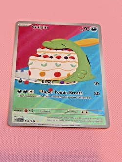 Pokemon Gulpin 154/142 Sv07: Stellar Crown Holo Illustration Rare 70HP - Image 1