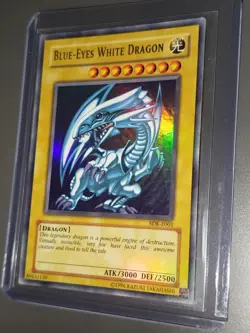 Yugioh! Blue Eyes W. Dragon SDK-E001 Ultra Rare Exc-GD - Image 2