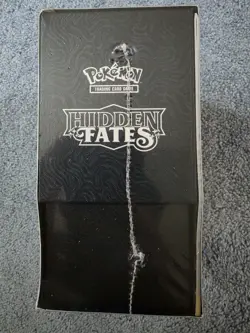 Pokemon TCG: Hidden Fates Elite Trainer Box ETB Factory Sealed with TEAR 820650804731 - Image 3