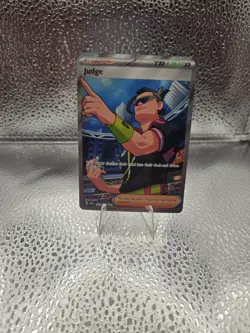 Pokemon Judge 222/182 Sv10: Destined Rivals Holo Full Art Ultra Rare Trainer - Image 1