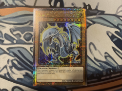 Yugioh Blue-Eyes White Dragon (7th Art) Quarter Century Secret Rare RA04-EN108 - Image 1