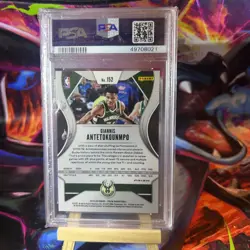 2019-20 Panini Prizm - Giannis Antetokounmpo #152 Silver Prizm - Image 2