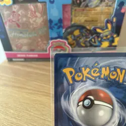 Pokemon Card Flareon v SWSH179 Promo Alternate Art Holo NM Condition - Image 5