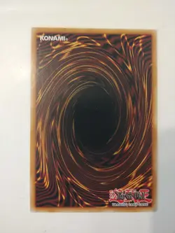 Yu-Gi-Oh! TCG - Dark Magician YGLD-ENB02 - Yugi's Legendary Decks - NM - Image 2