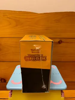 Pokemon Sword and Shield Rebel Clash Elite Trainer Box ETB Brand New Sealed - Image 5