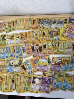 HUGE VINTAGE POKEMON CARD LOT First Editions - Shadowless - Base Set - Fossil - Image 3