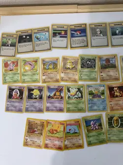 HUGE VINTAGE POKEMON CARD LOT First Editions - Shadowless - Base Set - Fossil - Image 5