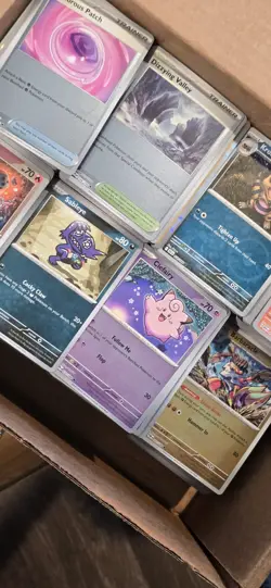 1000 Pokemon Holographic Cards Holos Reverse Holos MINT | Bulk Lot - Image 1