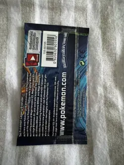 Sealed Booster Pack - XY Evolutions 2016 - POKEMON unopened - Charizard artwork - Image 2