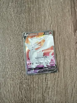 Pokemon TCG Reshiram V Full Art Silver Tempest 172/195 Ultra Rare Card - Image 1