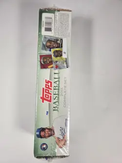 2013 Topps Complete Factory Sealed Set 660 cards Jackie Robinson Refractor Card. - Image 4