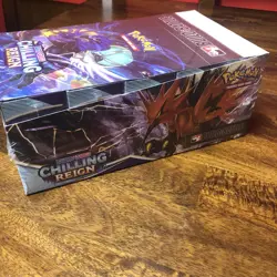 Pokemon TCG Chilling Reign Build & Battle Display Box - Image 2