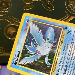 Pokemon 1999 Articuno 2/62 Pokemon Fossil Holo LP - Image 4