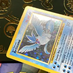 Pokemon 1999 Articuno 2/62 Pokemon Fossil Holo LP - Image 5
