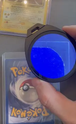 Handheld TCG Card Digital Magnification Inspection Tool 2.1in Screen UV Light - Image 4