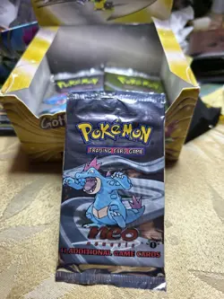 🔥🔥🔥 HEAVY 1st EDITION 2000 Pokemon Neo Genesis Booster Pack WOTC 🔥🔥🔥💥💥 - Image 4