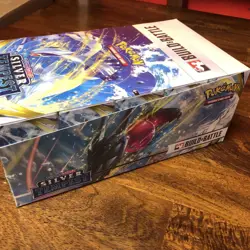 Pokemon TCG Sliver Tempest Build & Battle Display Box - Image 3