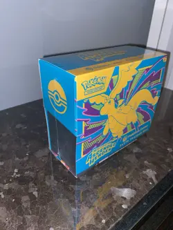 Display ! Pokemon Center Ascended Hero’s ETB Empty Opened - Image 5