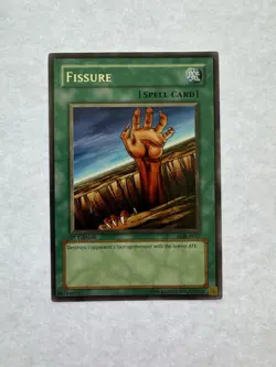 Fissure LOB-A057 the Legend of Blue Eyes White Dragon 1st Edition - Image 1
