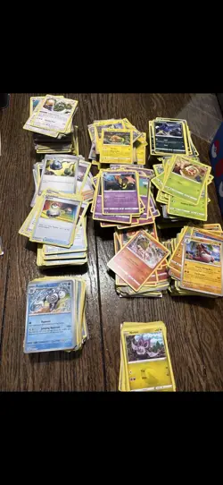 bulk pokemon cards 800-1000 - Image 1