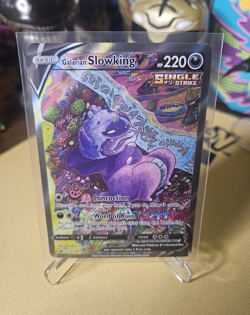 Pokemon Galarian Slowking V 179/198 Chilling Reign Full Art Holo 220 HP - Image 1