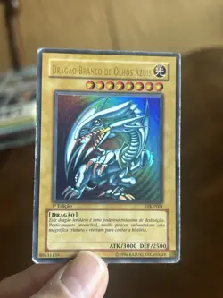 Portuguese Blue-Eyes White Dragon DIK-P001 Ultra Rare 1st Edition Yugioh 7930 - Image 3