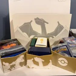 Pokemon Card Lot 1000+ Cards w/ V, VSTAR, Holos + 7 Sealed Packs & UPC Box 820650851117 - Image 1