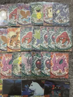 Pokemon Topps Cards | Mixed Lot of 32 - Image 3