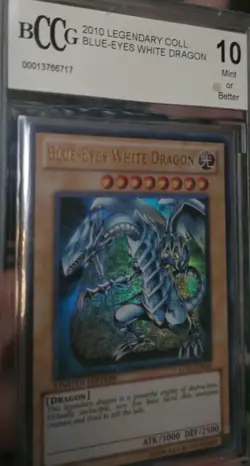 BLUE-EYES WHITE DRAGON * LIMITED EDITION HOLOGRAPHIC FOIL MINT CONDITION YUGIOH! - Image 2