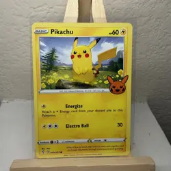 Pikachu 49/203 Evolving Skies Trick or Trade Pokemon TCG - Image 1