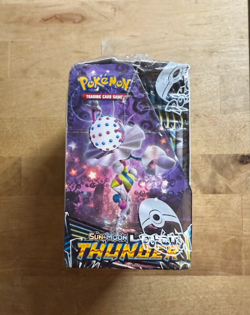 Pokemon TCG Sun & Moon Lost Thunder Booster Display Box Factory Sealed 36 Packs - Image 3