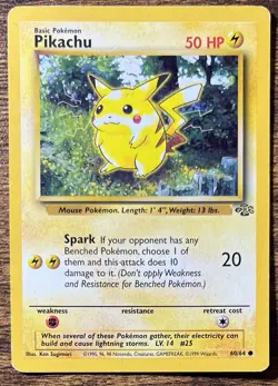 1999 POKEMON JUNGLE PIKACHU VINTAGE CARD 60/64 RED CHEEKS- MP - Image 1